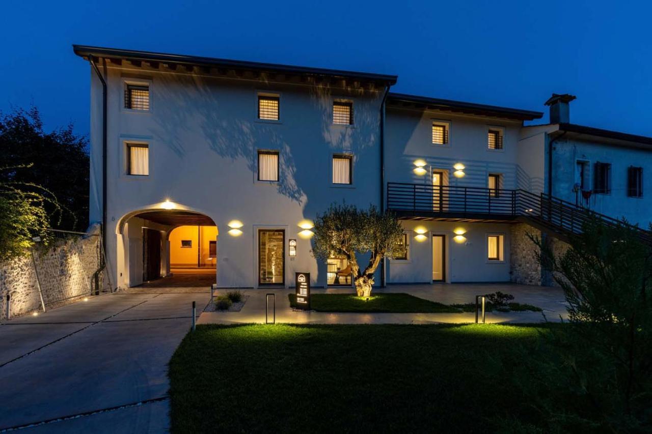 Portone180 Guest House Roveredo in Piano Exterior photo